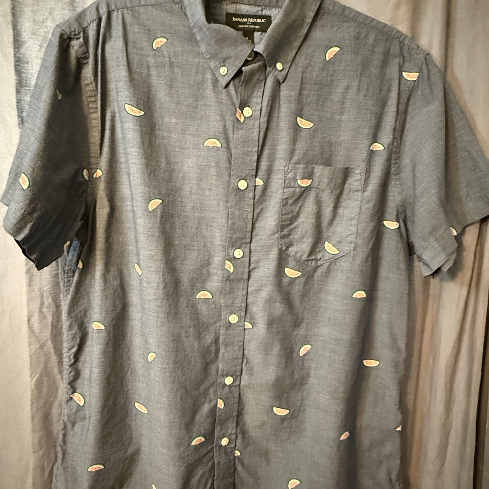 Banana Republic Gray Men's Shirt with watermelon print. Large Slim fit.